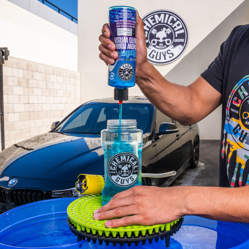Chemical Guys Blueberry Snow Foam Auto Wash (16 Fl. Oz.)(Non Shrink-Wrapped)(CS: 6) - Car Shampoo
